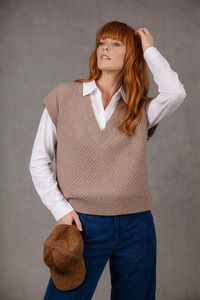 Vests: Bridge & Lord - Cable Pointelle V-Neck Vest BL6619