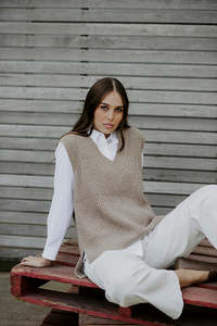Pullovers Jumpers: Bella - Half Cardi Relaxed Vest FB6419