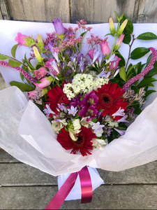 Bouquets: Beautiful Daily Bouquet - Small