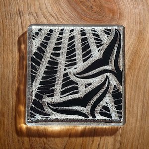 NZ Made Glass Coaster Whale Tails - Blk - Single in display box.