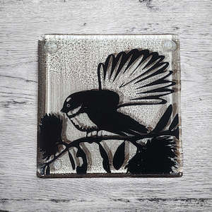 Glass Giftware: NZ Made Glass Coaster Fantail Piwakawaka - Single in display box