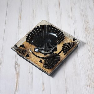 NZ Made Glass Rimu Candle/Ring Dish Shells - Blk