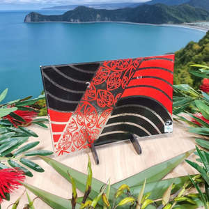 NZ Made Glass Platter/Plate Kowhaiwhai - Red/Blk w/stand