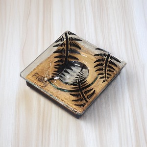 Glass Dishes: NZ Made Glass Rimu Candle/Ring Dish Ferns - Blk