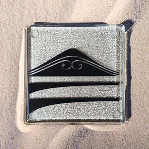 Legacy Series: NZ Made Glass Coasters Te Maunga - Blk - Single in display box