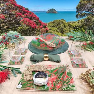NZ Made Glass Tableware Set Kiwi Summer - Green/Red - 6pc