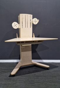 Petal Standing Desk – Limber - FIL Furniture