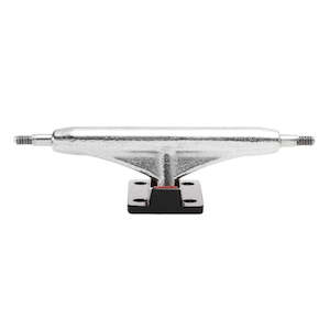 Trucks: Dynamic Trucks 34mm Black Baseplate