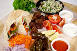 Products: Vegetarian Pita Platter
