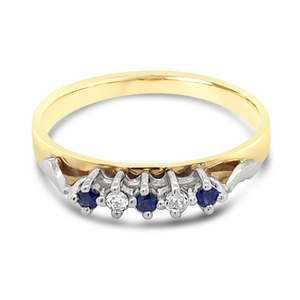 Sale: 9ct Yellow Gold Diamond & Ceylon Sapphire Anniversary Ring