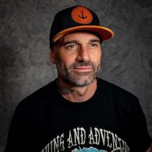 Products: FANZ Leather patch cap/suede brim