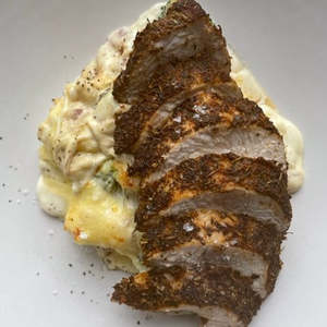 Keto: Cajun Chicken with Cauliflower and Broccoli 'Mac 'n' Cheese'