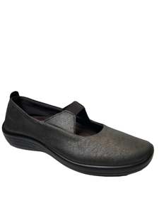 Womens Lace Ups: Arcopedico Itatiaia Bronze
