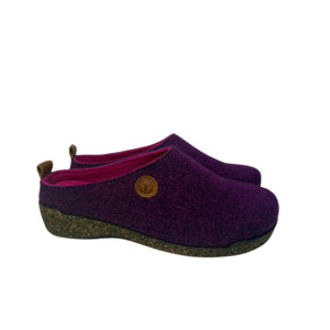 Womens Slippers: Wanda Panda Anna Purple