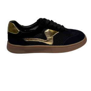 Hinako: Hinako Oakey