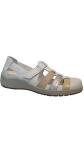 Womens Shoes: Suave Ester
