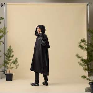 Lightweight Jackets: Hoja Rain Poncho