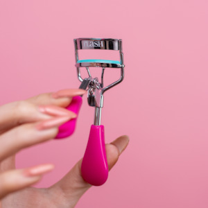 Products: fLASH Lash Curler