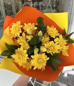 EM09 BRIGHT POSY - Flavells Floral Boutique