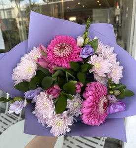 EM08 PASTEL BOUQUET - Flavells Floral Boutique