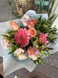 EB50 PINK AND BLUE BOUQUET - Flavells Floral Boutique