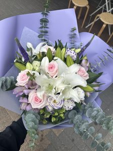 EB49 ROMANTIC BOUQUET - Flavells Floral Boutique
