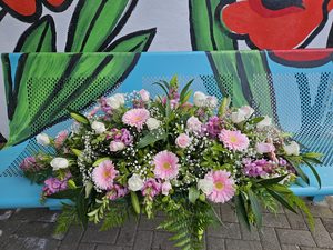 ES01 PINK CASKET - Flavells Floral Boutique