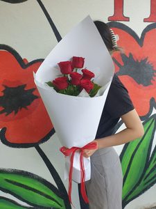 Products: EV01 HALF DOZEN RED ROSES BOUQUET - Flavells Floral Boutique