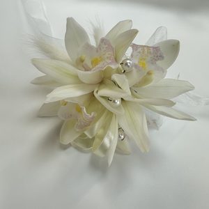 EC04 ORCHID WRIST CORSAGE - Flavells Floral Boutique