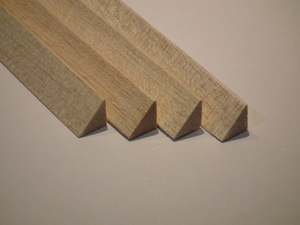 Balsa Triangle 6.5 x 6.5 x 915mm