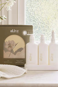 Lemon Myrtle + Honeydue Kitchen Trio + Towel LE Retreat Gift Set