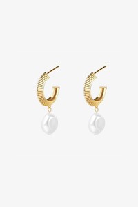 Silver Linings Collective: Aada Pearl Gold Hoop Earrings