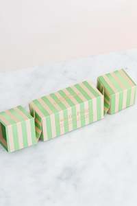 Vanilla Fudge Green Christmas Cracker