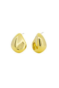 Autumn Tones: Zendaya Ridge Tear Drop Shape Gold Earrings