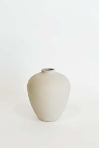 Ivory Textured Ceramic Orb 16cm Flower Vase