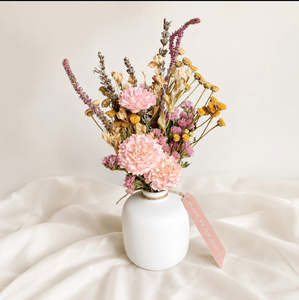 Gift Boxes: The Wild Posy — Dried Floral Bud Vase