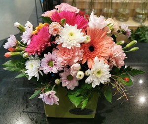 Anniversary: PASTEL ARRANGEMENT - Botany Downs Florist & East Auckland same day delivery flowers Howick Florist