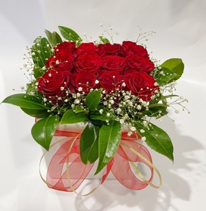 Anniversary: roses in ceramic pots - Botany Downs Florist & East Auckland same day delivery flowers Howick Florist