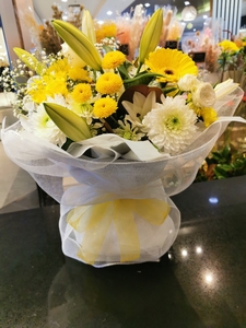 Arranged Flowers: white and yellow arranged - Botany Downs Florist & East Auckland same day delivery flowers Howick Florist