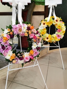 Wreath - Botany Downs Florist & East Auckland same day delivery flowers Howick Florist