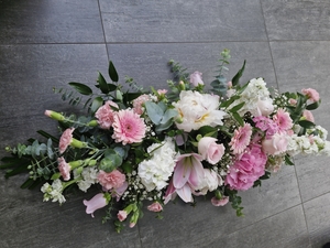 wedding table arrangement - Botany Downs Florist & East Auckland same day de&hellip;