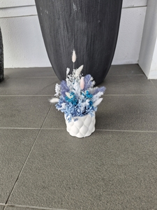 blue colour preserved flowers arranged - Botany Downs Florist & East Aucklan&hellip;