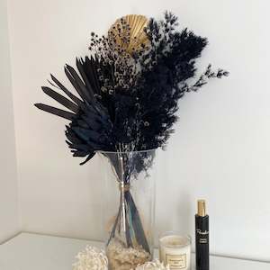 Dried Flower Bouquets: Black Forest