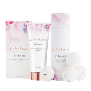 Plants: Gift Set Pink Petal Hand Cream And Bath Bombs