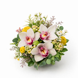 "The Petite Posy — For the Best Mum"