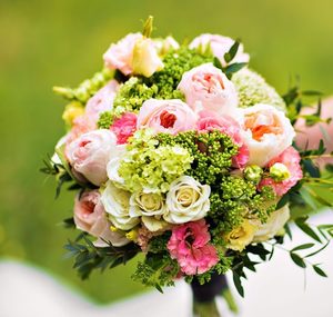 Packaging: Bridal Bouquet