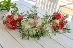 Packaging: Bridal Bouquet & Bride Mates