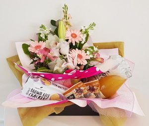 Card size: Be Organic Hamper