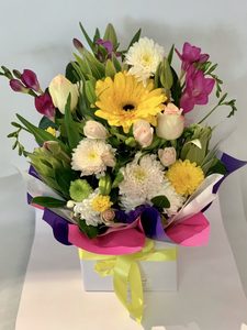 Birthday flowers –: Bright Blossoms