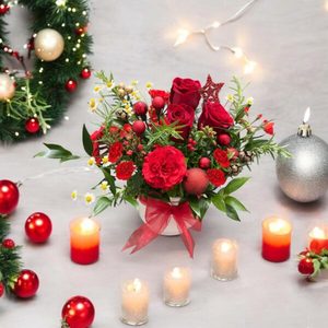 Candle: Festive Arrangement